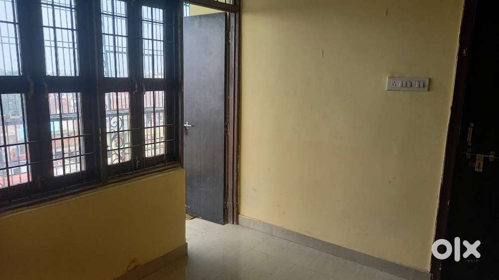 near banaras hindu university