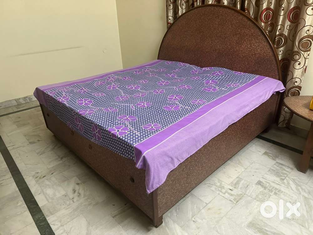 Double Bed with table