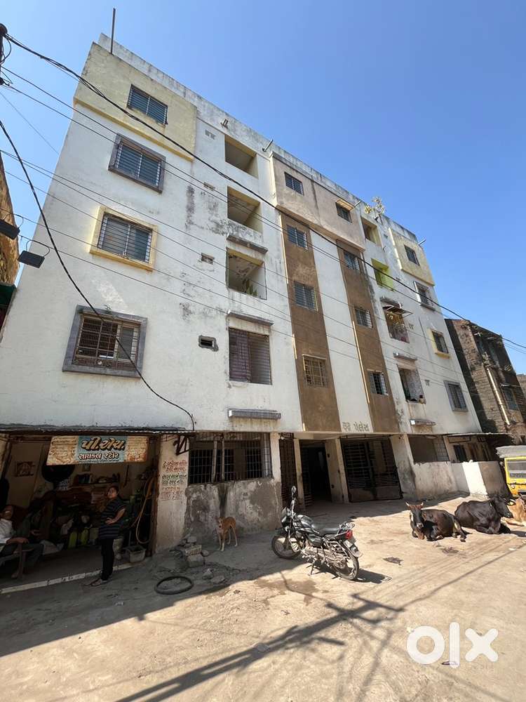 Title clear Flates, Ready To sale