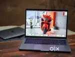 Apple Macbook Pro 2020Mfd i7 16GB Ram 1TB Apple SSD Touchbar 13Inch