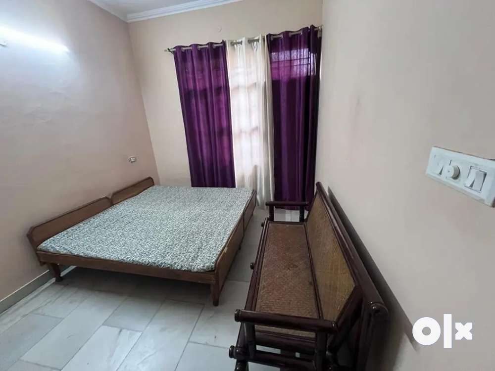 Fully furnished room for 1-2 working boy/girl with wifi