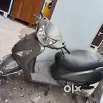 Selling scooty