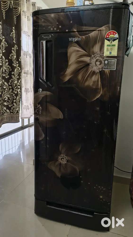 Whirlpool gentally used single door 4 star fridge