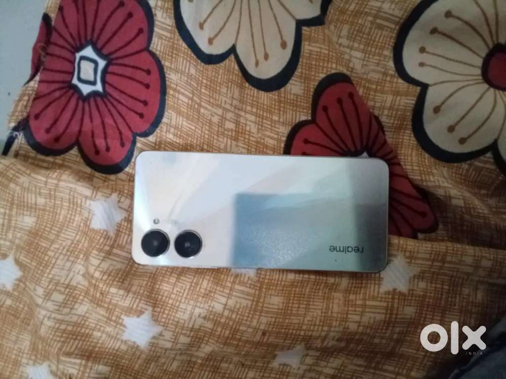 8/128 with charger