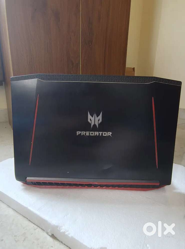 Acer Predator Helios 300 (i7/GTX 1050Ti) – Good Condition – ₹20,000