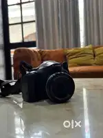 SX 30 IS camera
