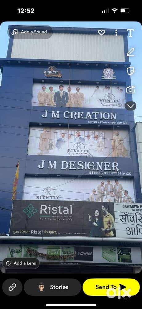 Who have knowledge  about   To sell ethnic wear