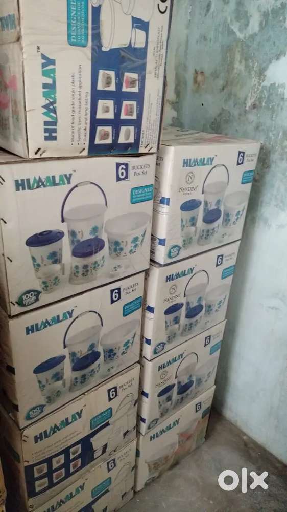 Seal packed bucket set 6pcs,If anybody interested, DM ME FOR DETAILS