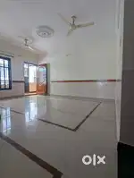 Bright n airy, 3 balcony, amazing location