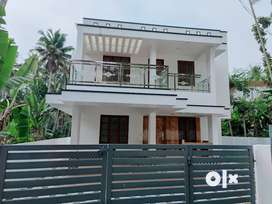 PEROORKADA 4BHK 7 CENT READY TO OCCUPY EXCELLENT QUALITY NEW HOUSE