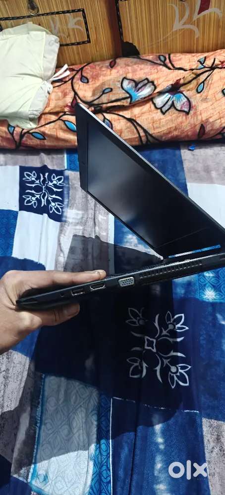 Toshiba laptop i3 8gb ram 500gb hard disk