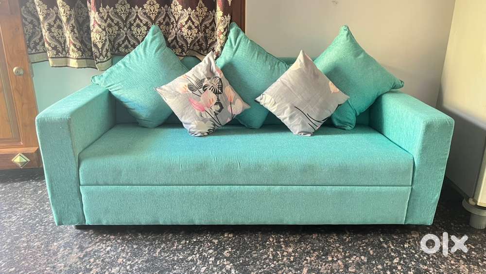 Excellent wakefit 3-seater sofa just 1 year old