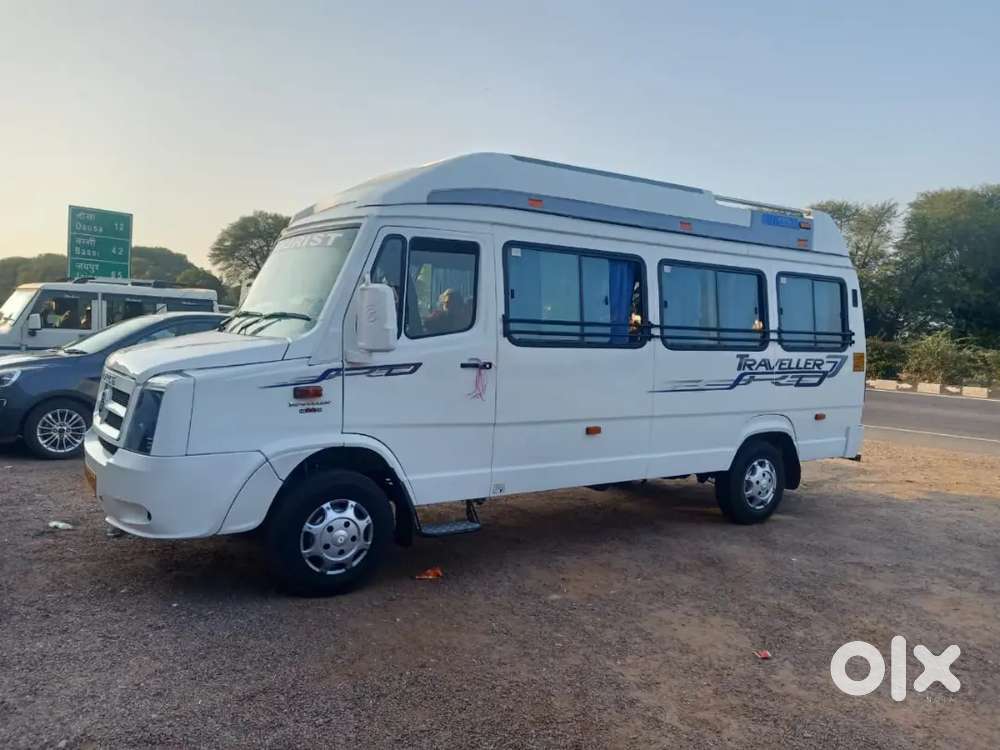 Tempo traveler ke liye driver chaiye