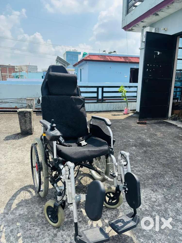 Recycling Electric wheelchair with lithium battery.