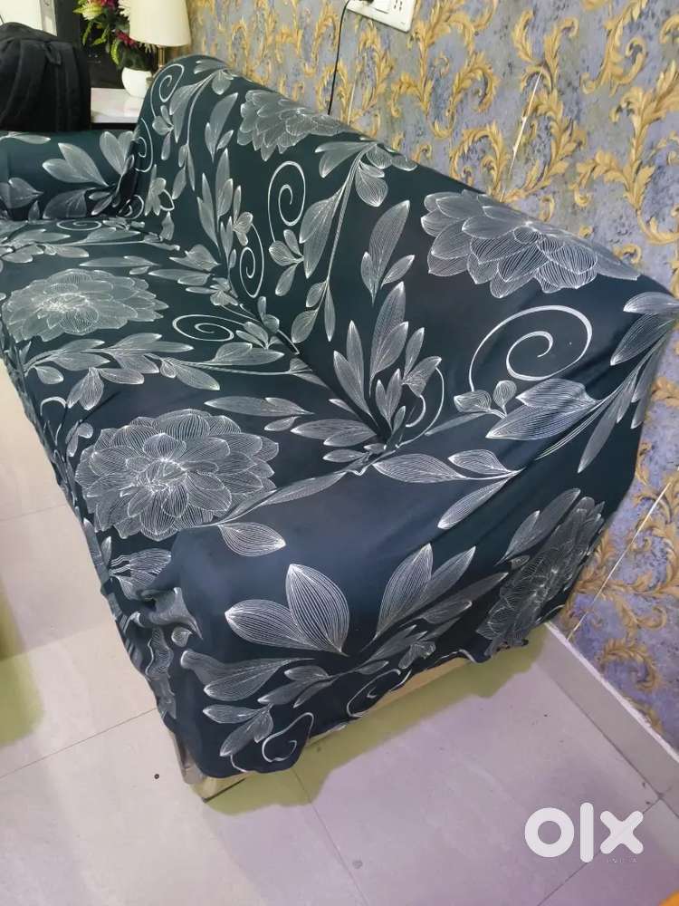 I want to sell 3 Seater sofa