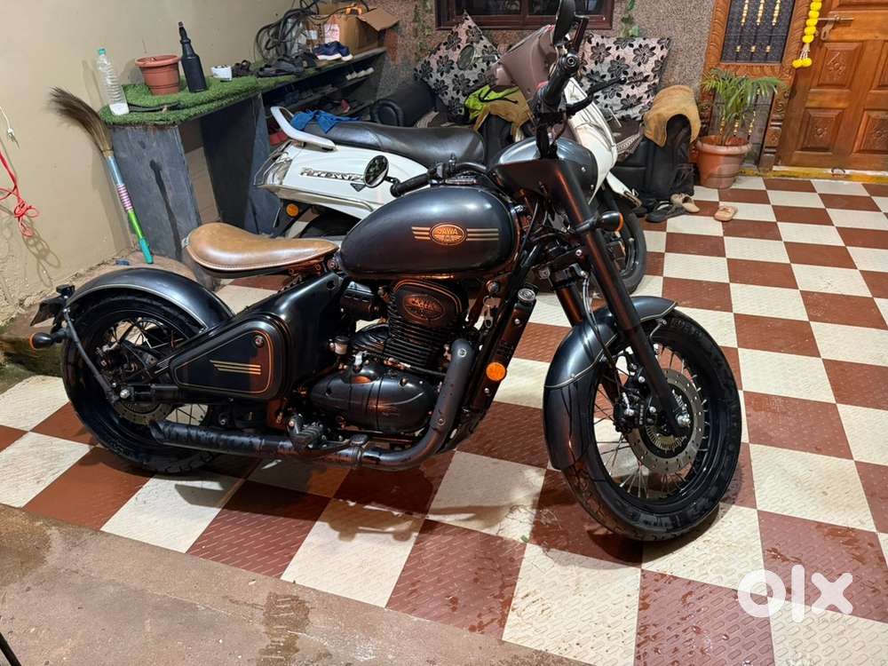 Price 1,70, 000 negotiable on table