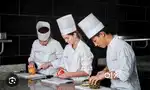URGENT CHEF & HELPER