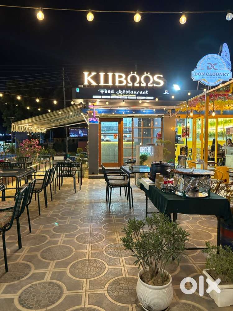 Serving staff/steward