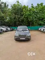 Toyota Innova 2.5 VX 7 STR, 2013, Diesel