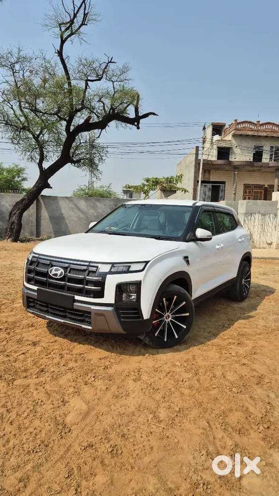 Hyundai Creta 2025 Petrol 7800 Km Driven