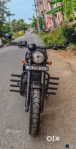Jawa42 2.1/No Damages/Brand New Condition/{ 2Yerar age)