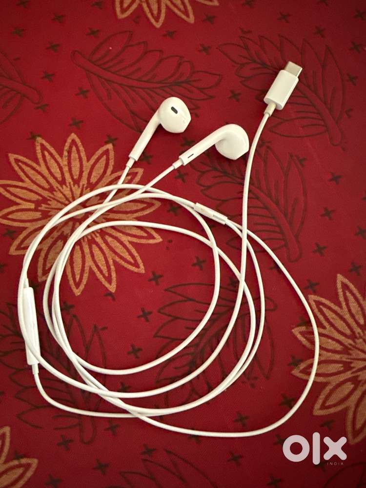 APPLE EARPODS TYPE C USB ORIGNAL WITH BOX