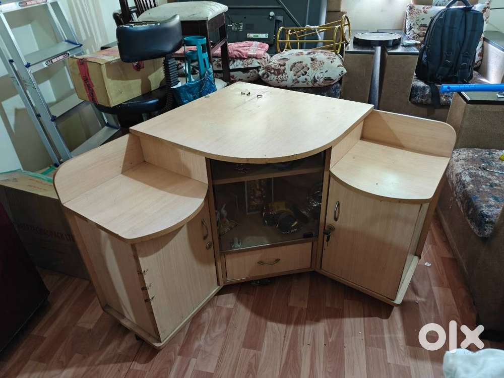 Tv stand with small racks