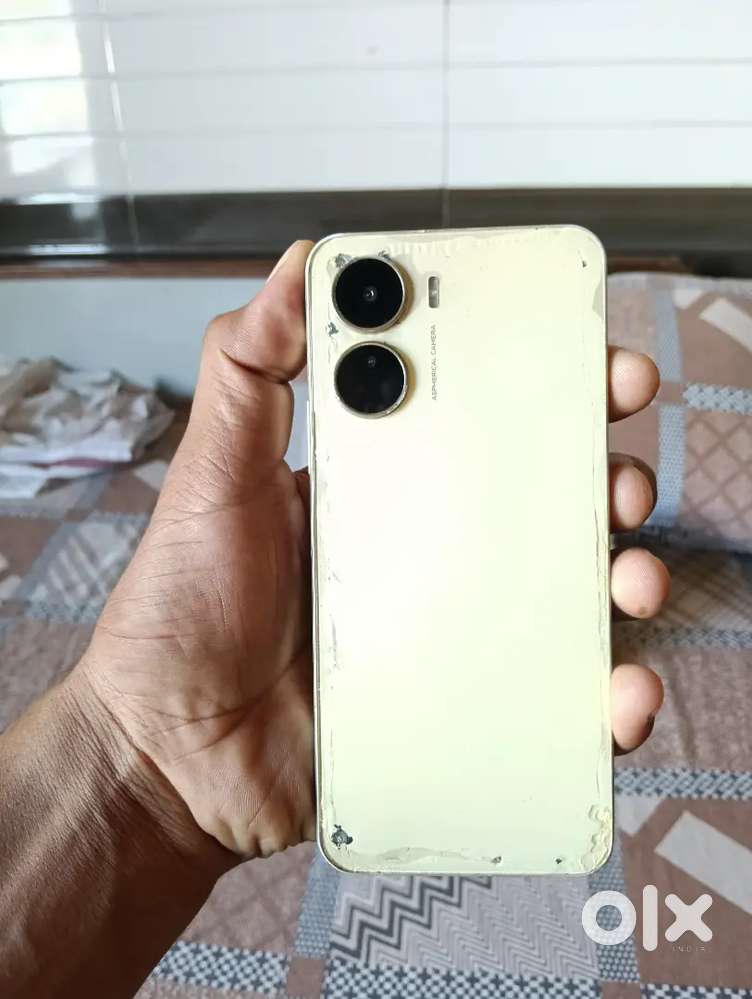 Vivo y16 all okh set hai mint condition 4+4ram /64 gb