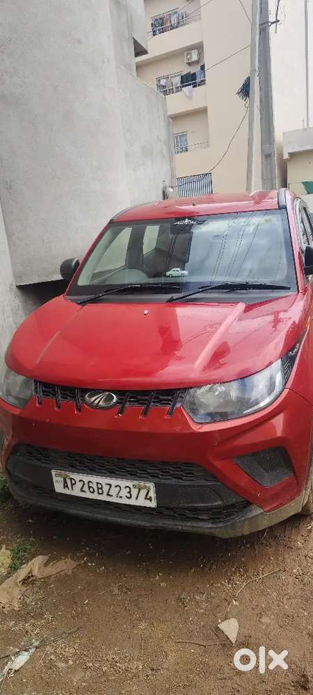Mahindra kuv 100 k2 good condition good looking good miloge