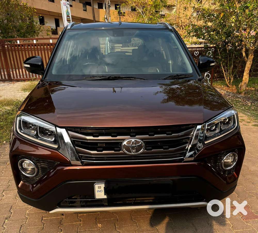 Toyota Urban Cruiser 1.5 Premium Grade Dual Tone MT, 2022, Petrol