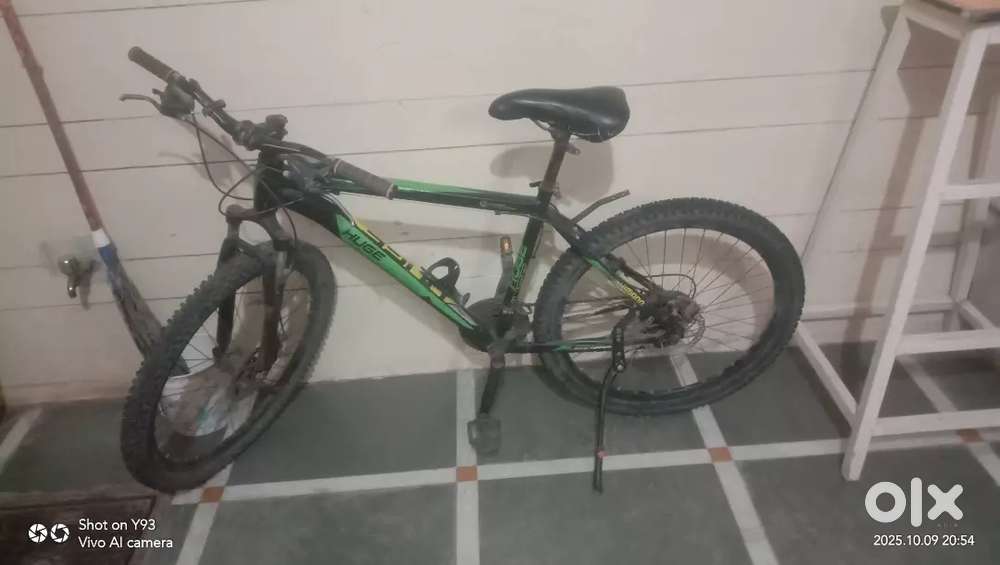 This is a 27 gear bicycle