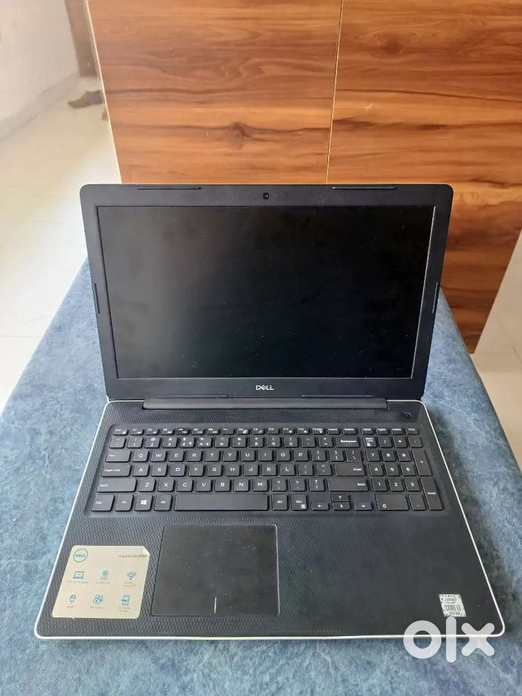 Dell i3 10 in silver
