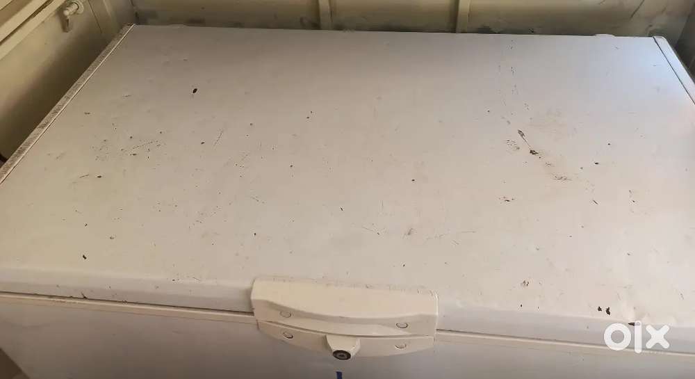 Deep freezer