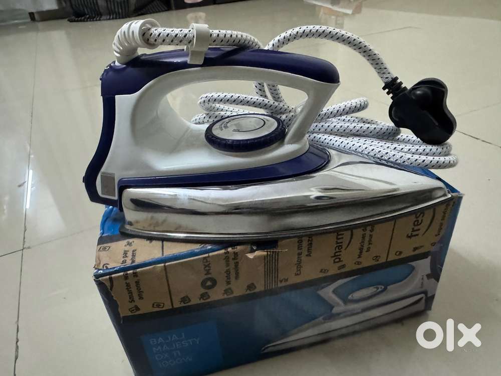 Brand new Bajaj iron dx- 11 1000 watt.
