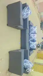 BRAND NEW LUXURYS STYLE BOX SET SOFA