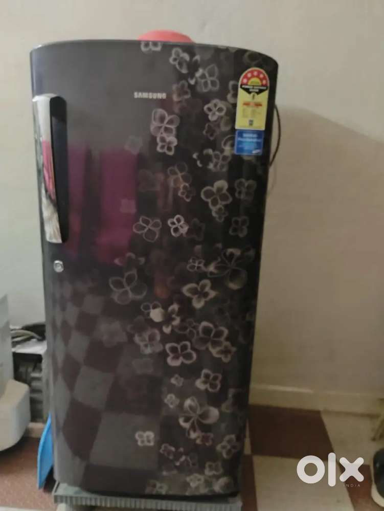 SAMSUNG 5 STAR FRIDGE