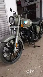 Calssic 350 marsgrea show room condicen
