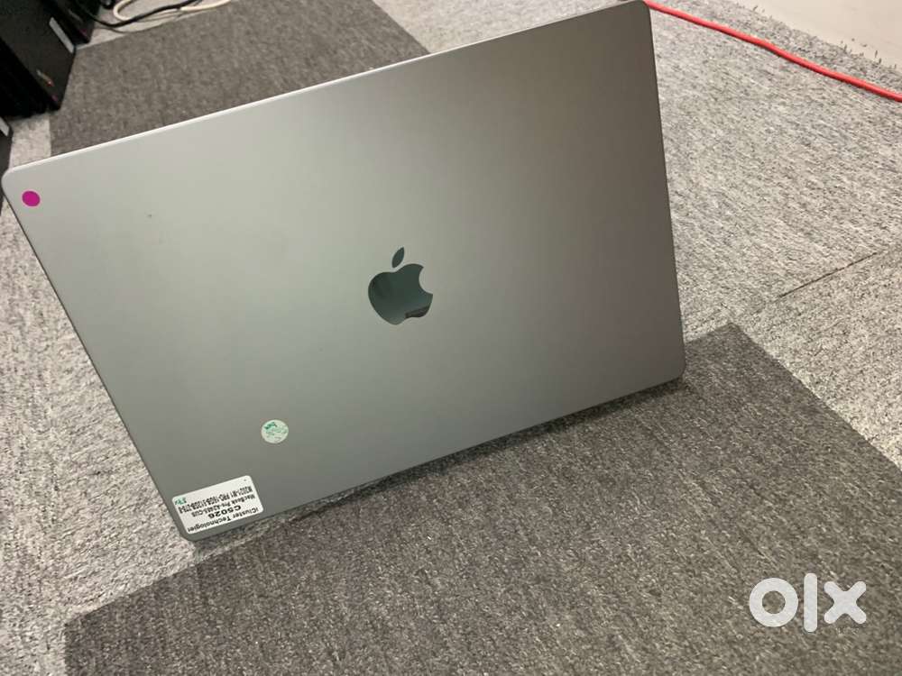 macbook Pro M1 Pro Chip/2021/16inch/32GB RAM/1TB SSD/Working Good