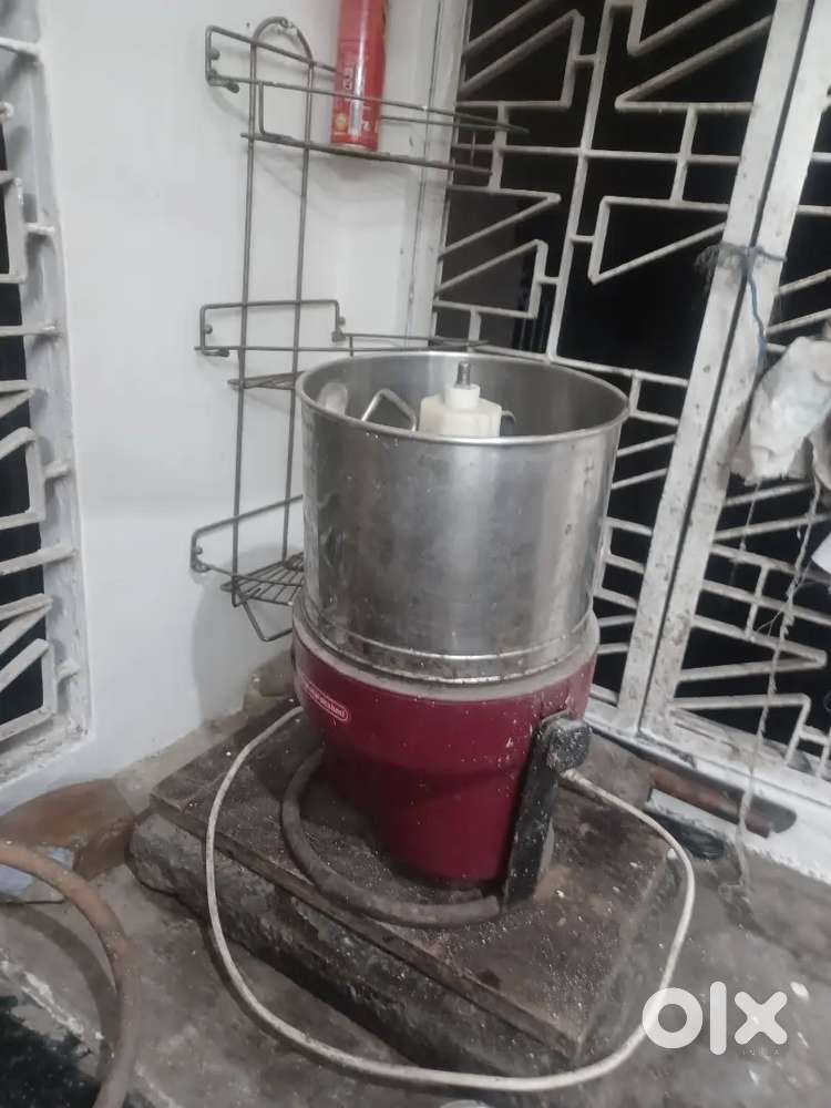 Wet grinder for sale  5 years old