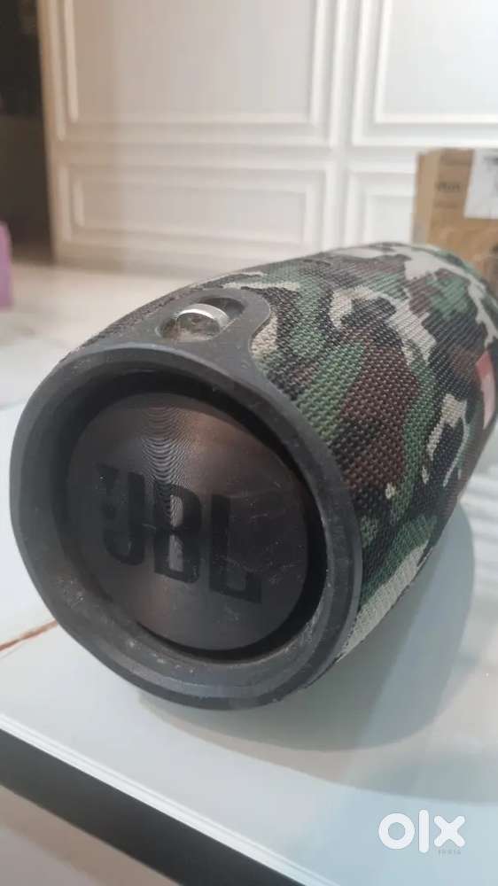 JBL Xtreme 2 Bluetooth Speaker – Powerful Sound, Rugged Build!