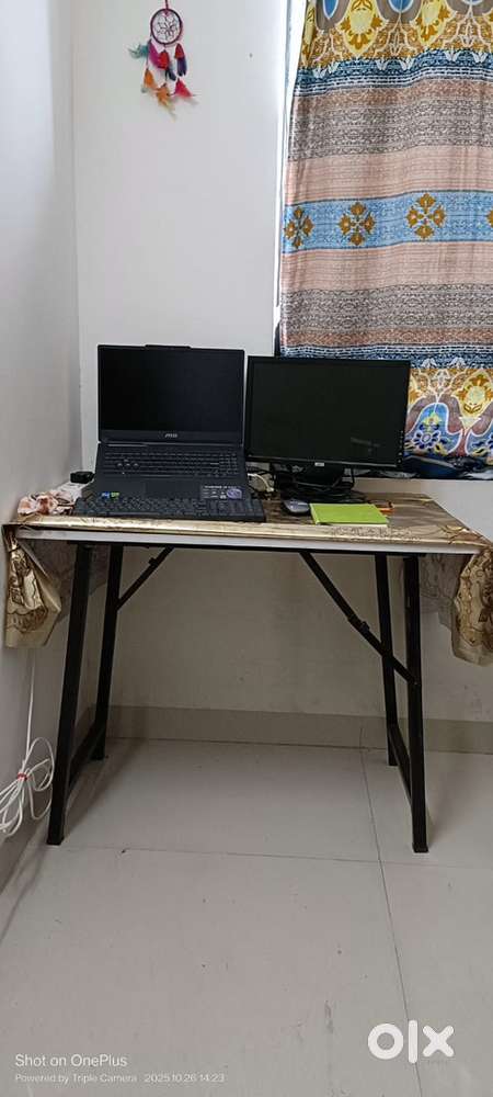 Foldable Table