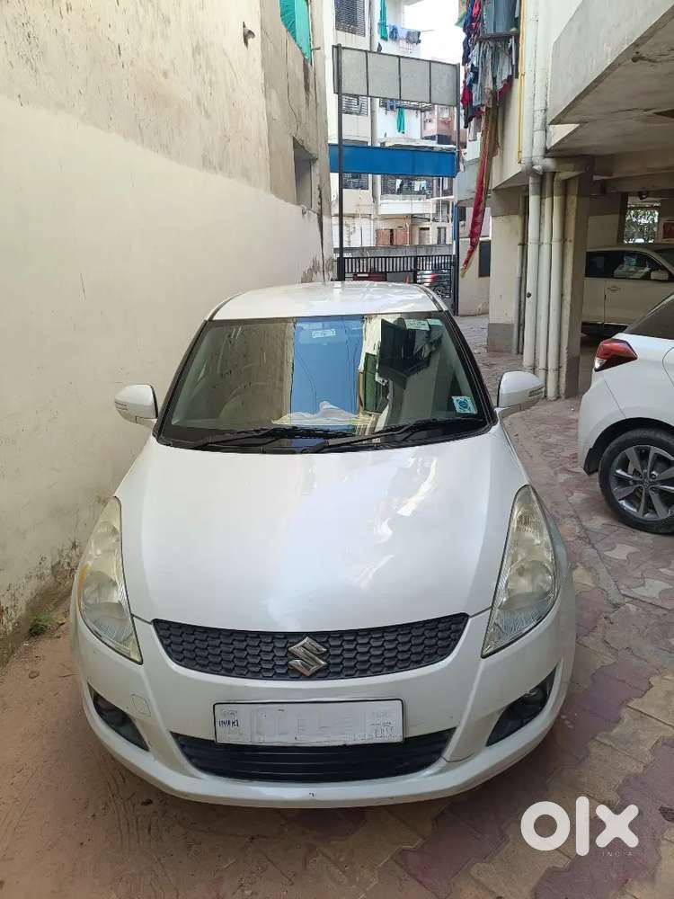 Maruti Suzuki Swift 2012 Diesel 45983 Km Driven