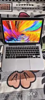 Apple macbook i5 2015 8gb ram 256 SSD condition is new, charger bi h