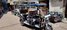 Yatri E rikshaw