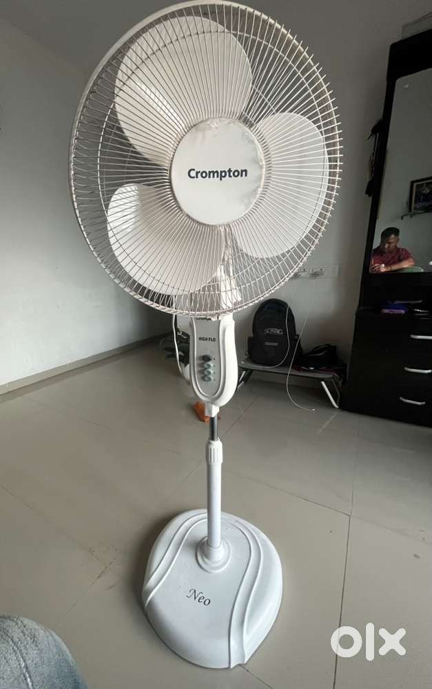 Crompton Greaves Standing Fan