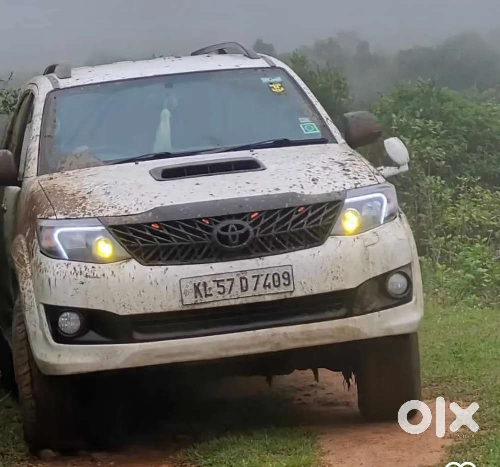 Fortuner type 2 lexus grill replacement