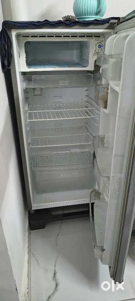 LG refrigerator