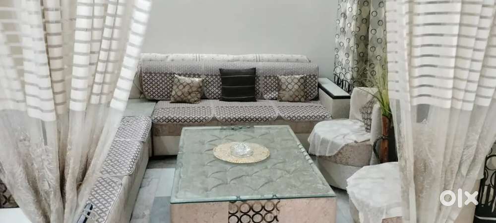 Appox 5 to 5.25 marlas kothi semi furnished  sale nr urban estate ph 1
