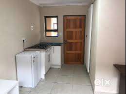 working bachelors rooms for rent