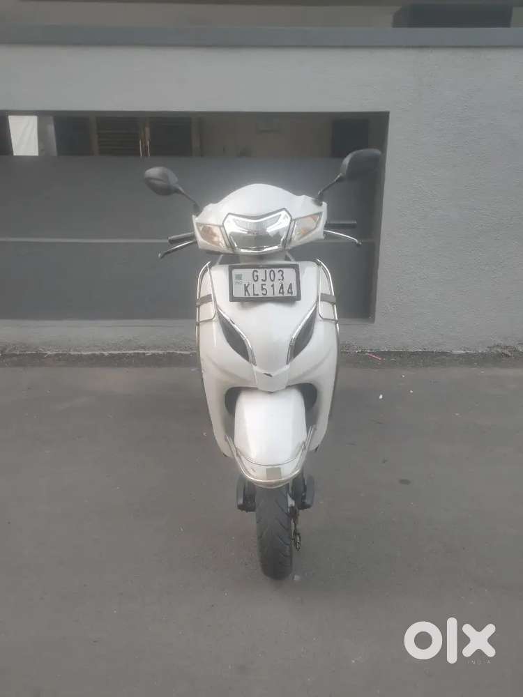 Activa 5G showroom condition self start powerful